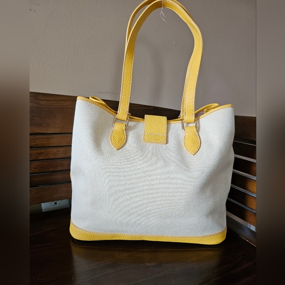 Dooney & Bourke Sunflower Shoulder Bag With Pouch And ID Tag! NWOT! - Picture 4 of 11